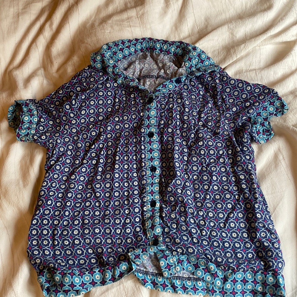 Fun colorful button up blouse!